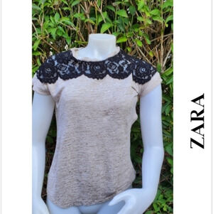 Zara lace yoke tee‎ S